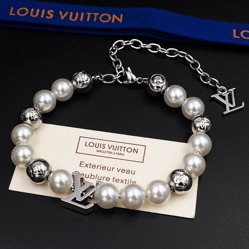 LV Bracelet 07yxq30